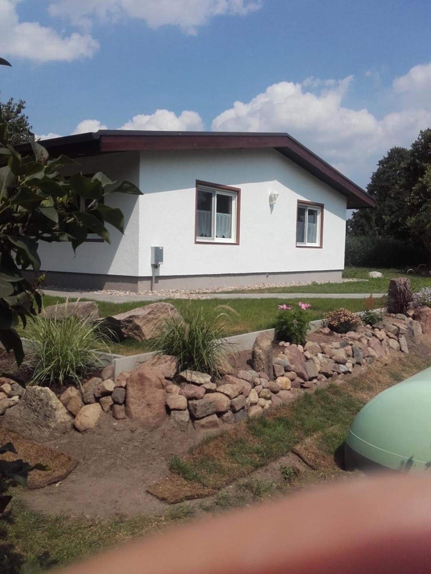Behaglicher Bungalow Fuer Mensch Und Hund Barkhagen Bagian luar foto